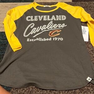 ‘47 Brand Cleveland Cavaliers Women’s medium 3/4 length sleeve shirt